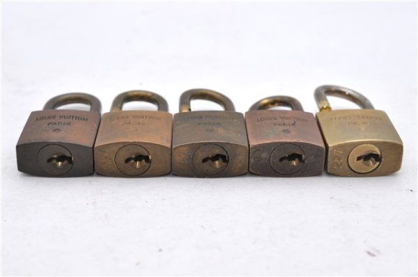 Authentic Louis Vuitton Padlock 10Set Old Model LV 5912D Fashion