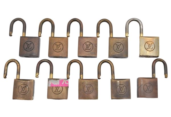 Authentic Louis Vuitton Padlock 10Set Old Model LV 5912D Fashion